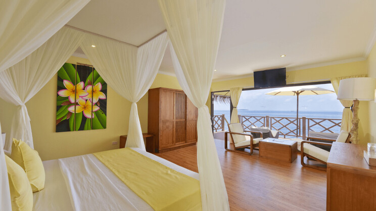 Superior Water Bungalow